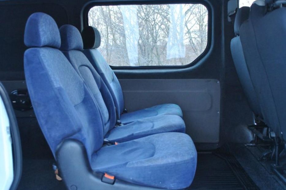 Продам Opel Vivaro пасс. 2004 года в г. Изюм, Харьковская область