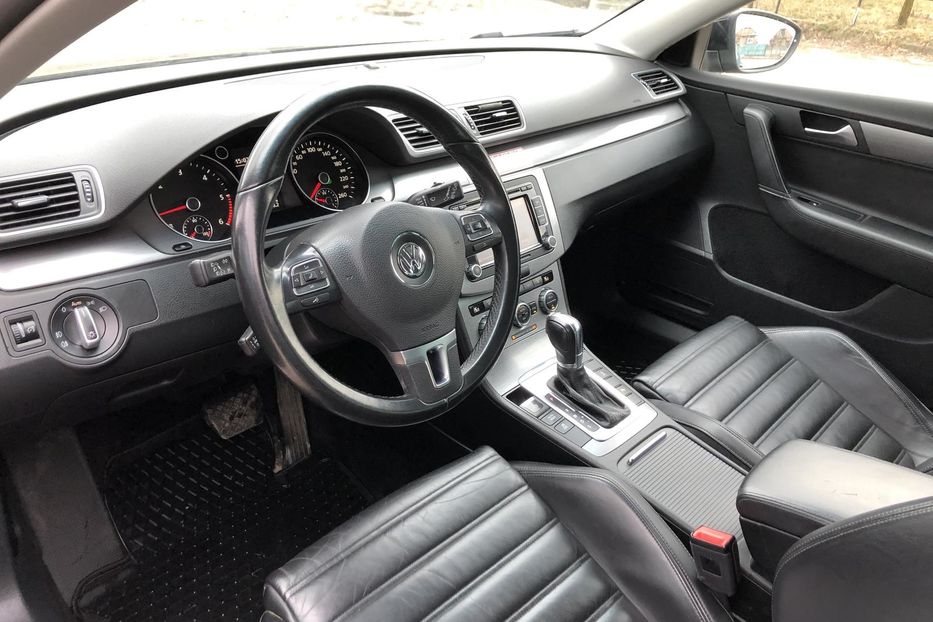 Продам Volkswagen Passat B7 2011 года в г. Бердичев, Житомирская область