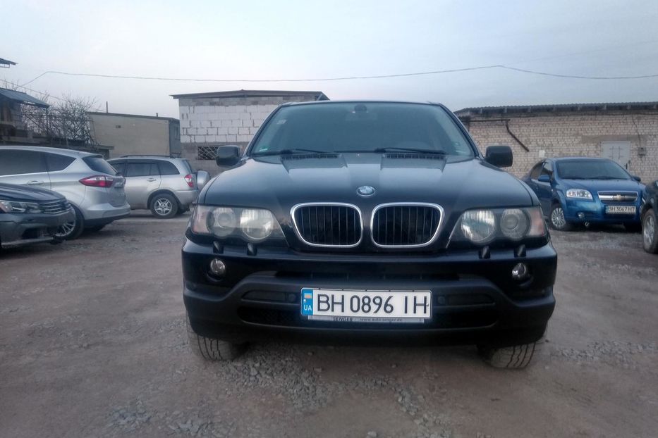 Продам BMW X5 2003 года в Одессе