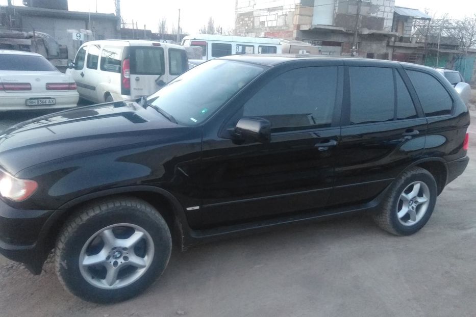 Продам BMW X5 2003 года в Одессе