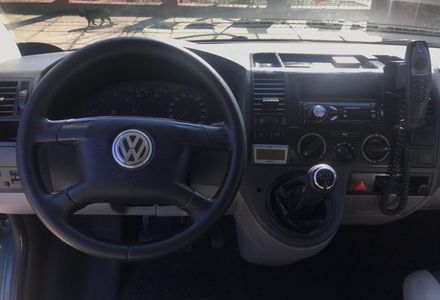 Продам Volkswagen T5 (Transporter) пасс. 2006 года в Львове