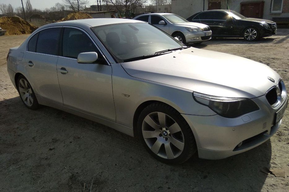 Продам BMW 530 кузов Е60 2003 года в Одессе