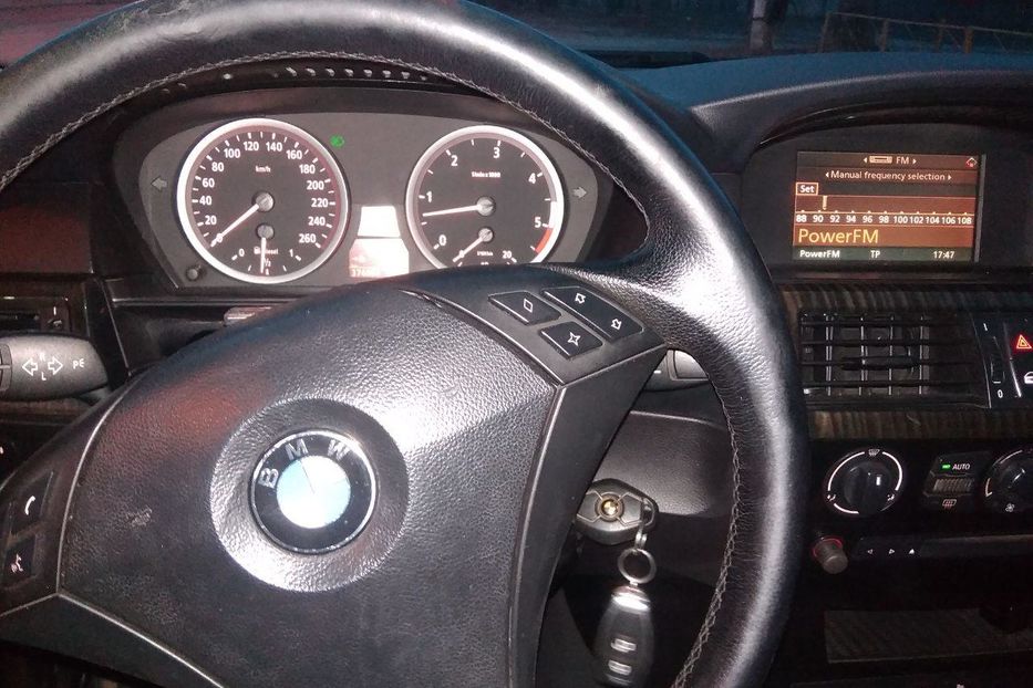 Продам BMW 530 кузов Е60 2003 года в Одессе