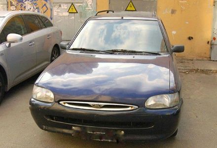 Продам Ford Escort 1996 года в Киеве