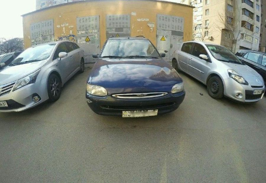 Продам Ford Escort 1996 года в Киеве