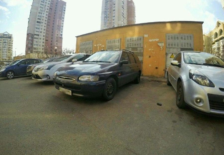 Продам Ford Escort 1996 года в Киеве