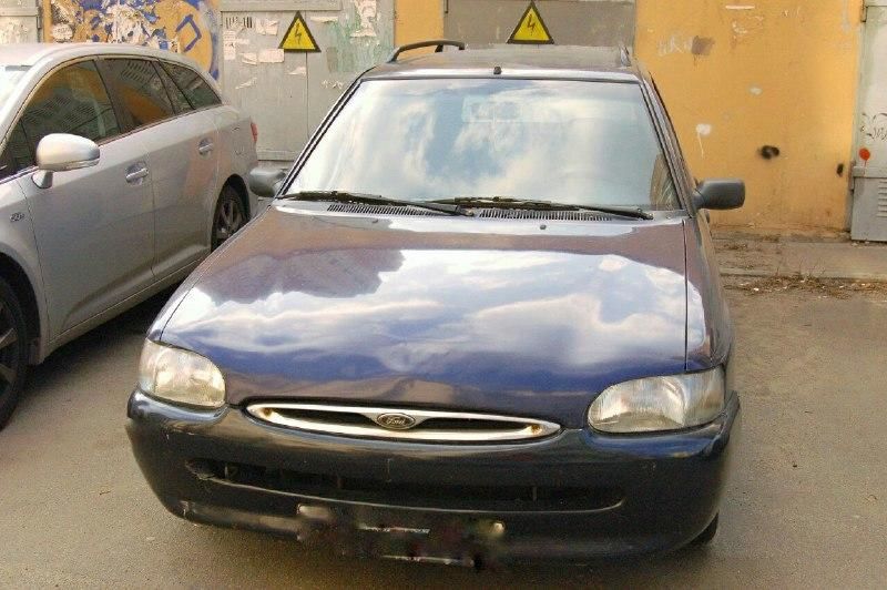 Продам Ford Escort 1996 года в Киеве