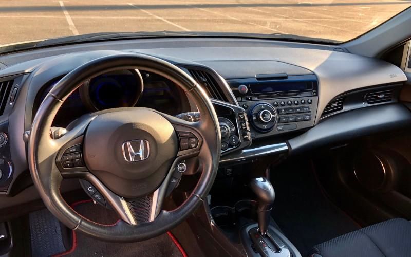 Продам Honda CR-Z 2013 года в Харькове