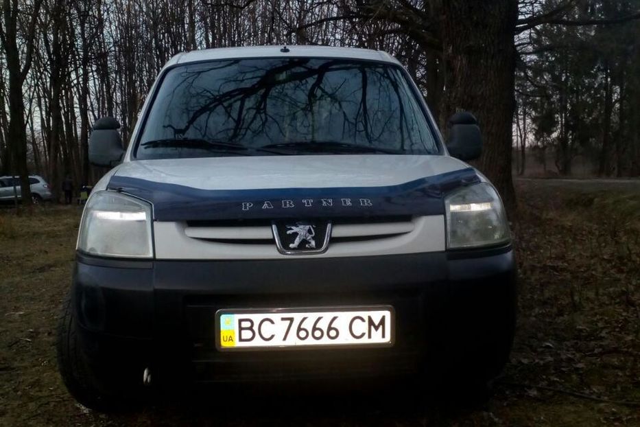 Продам Peugeot Partner пасс. 2004 года в г. Стрый, Львовская область