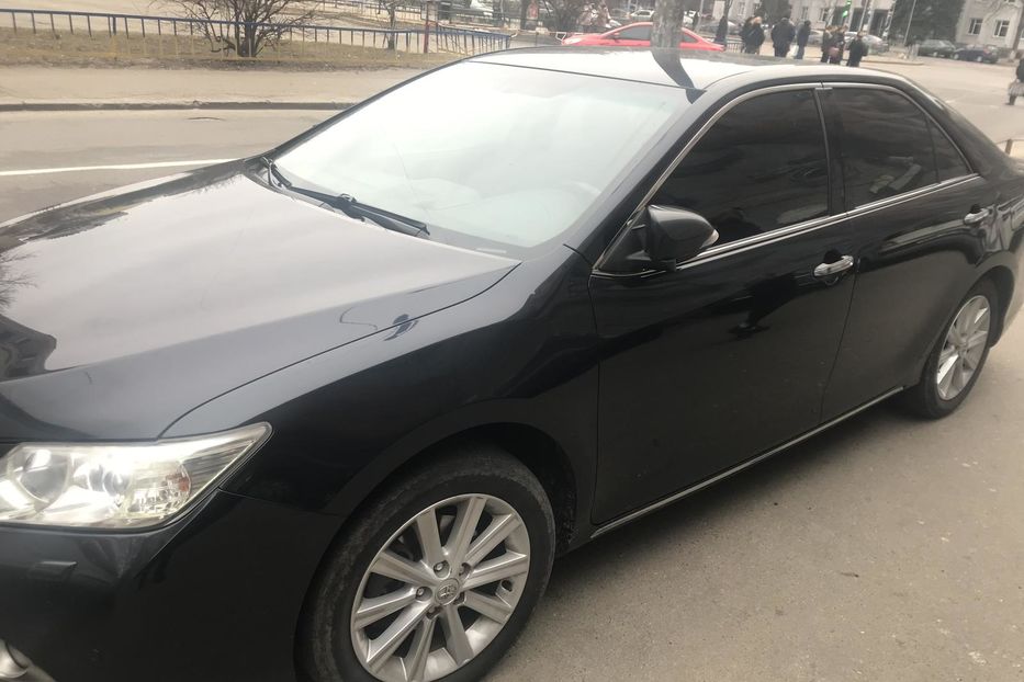 Продам Toyota Camry 2011 года в Киеве