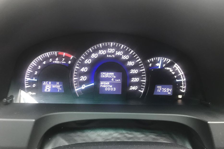 Продам Toyota Camry 2011 года в Киеве