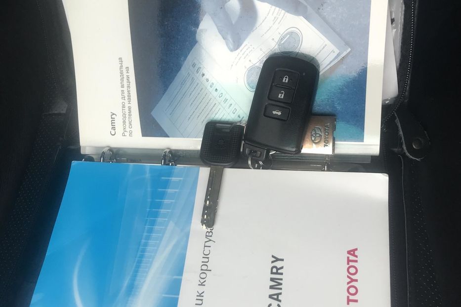 Продам Toyota Camry 2011 года в Киеве