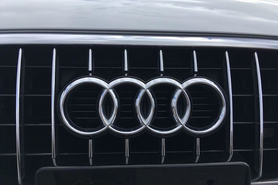 Продам Audi Q5 2.0T 2015 года в Киеве