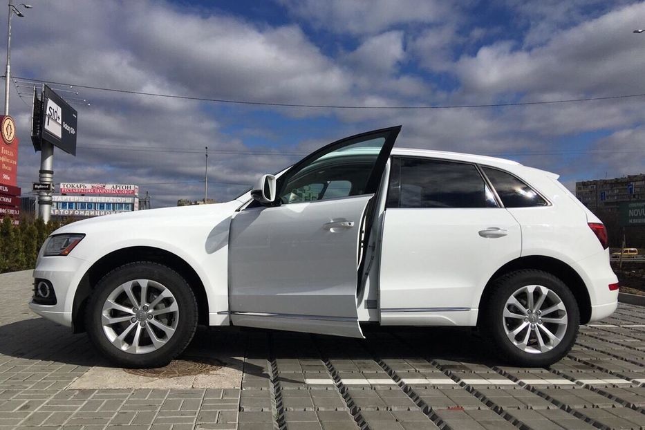 Продам Audi Q5 2.0T 2015 года в Киеве