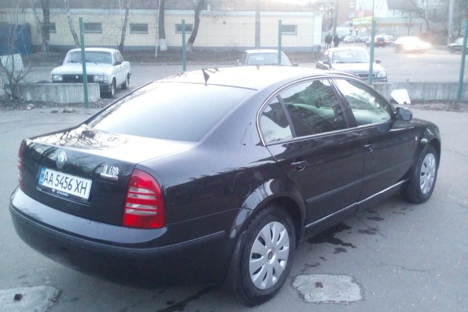 Продам Skoda Superb 1.9 TDI Tiptronic (130 л.с.) LONG 2004 года в Киеве