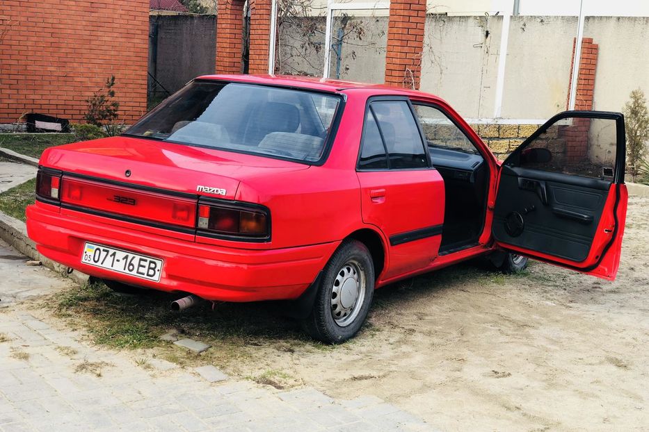 Продам Mazda 323 1994 года в г. Мариуполь, Донецкая область