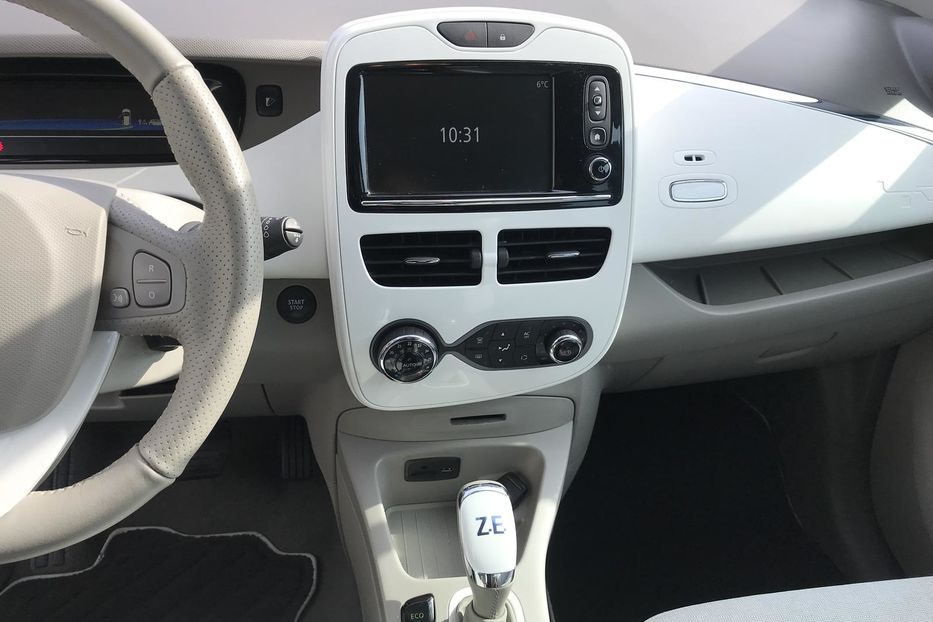 Продам Renault Zoe Maximal мотор R240 2015 года в Киеве