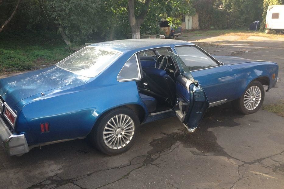 Продам Ретро автомобили Классические chevy malibu-classic 1977 года в Киеве