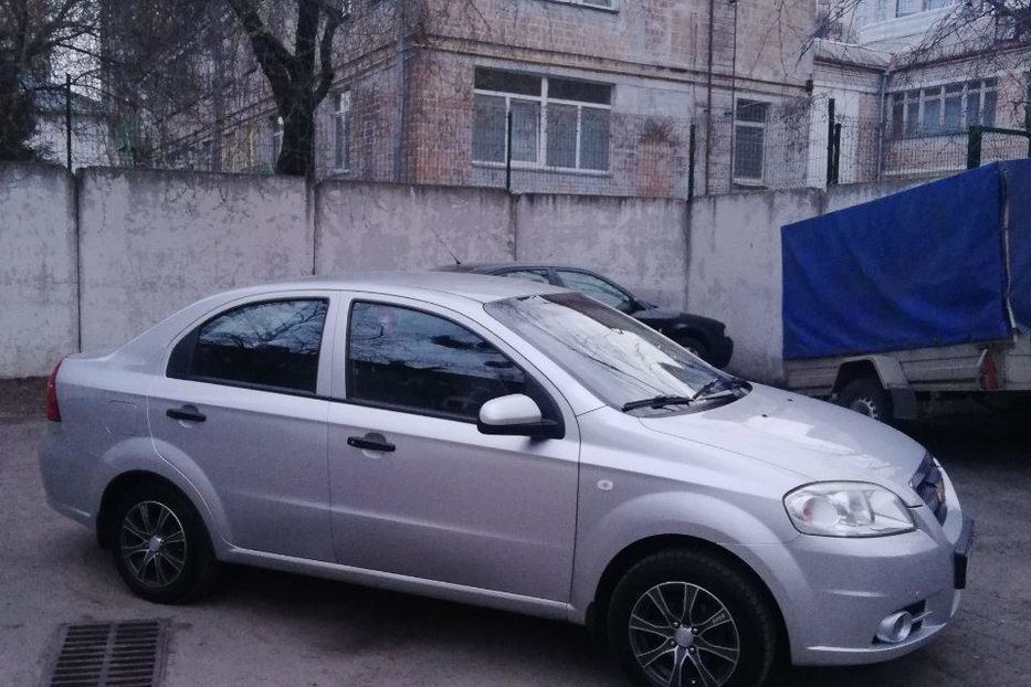 Продам Chevrolet Aveo LT 2011 года в Киеве