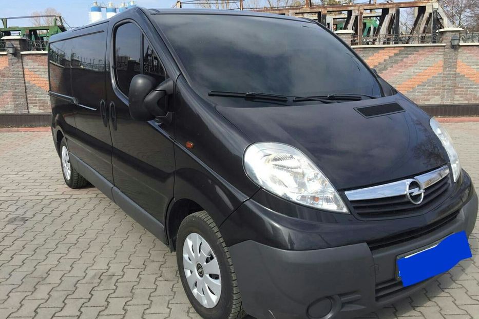 Продам Opel Vivaro пасс. 2012 года в Киеве