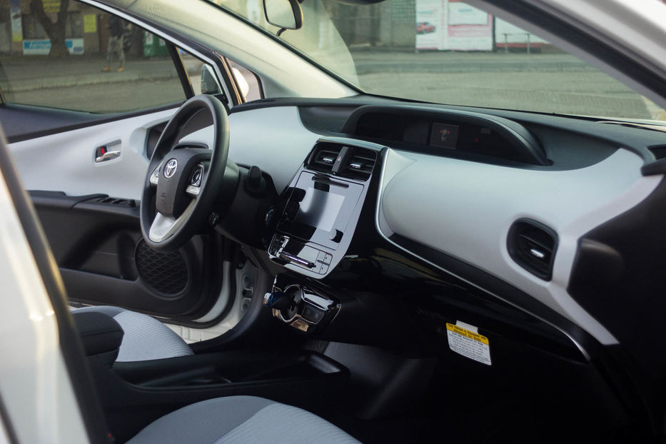 Продам Toyota Prius 2017 года в Черкассах
