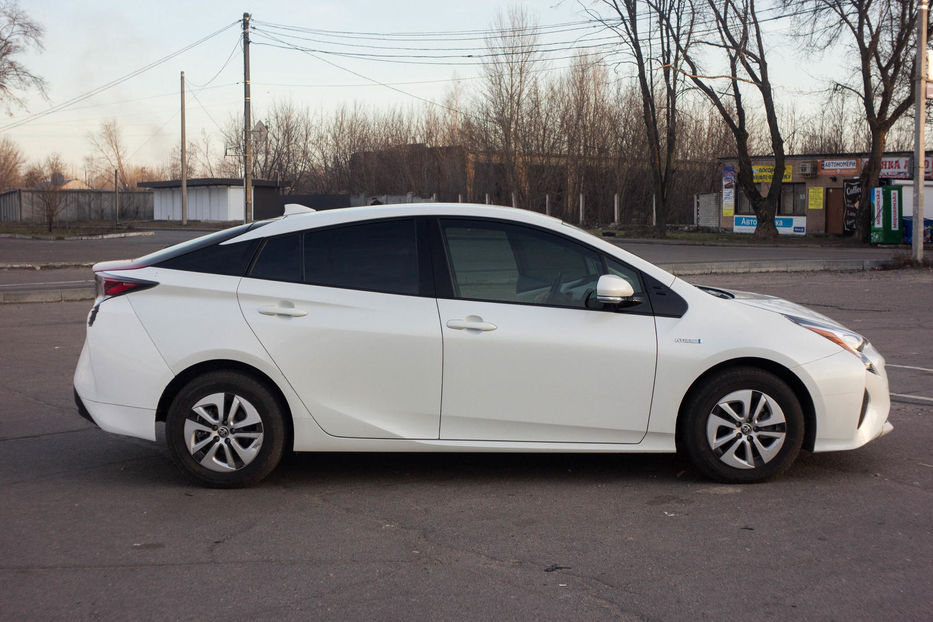 Продам Toyota Prius 2017 года в Черкассах