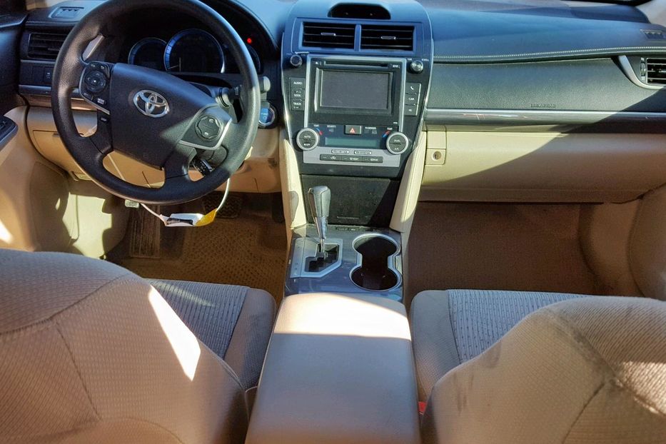 Продам Toyota Camry HYBRID 2014 года в Виннице