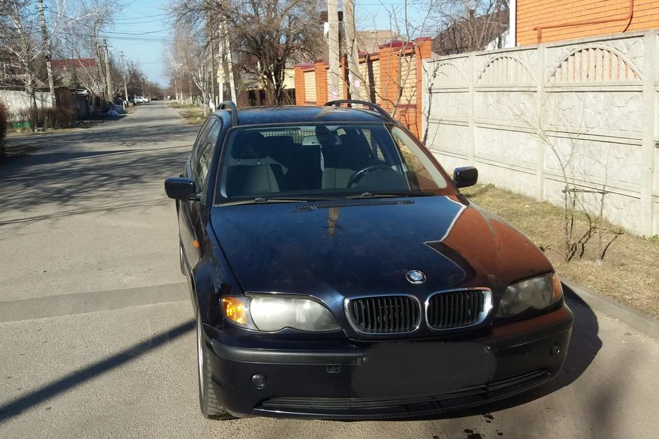 Продам BMW 318 Механика 2002 года в Днепре