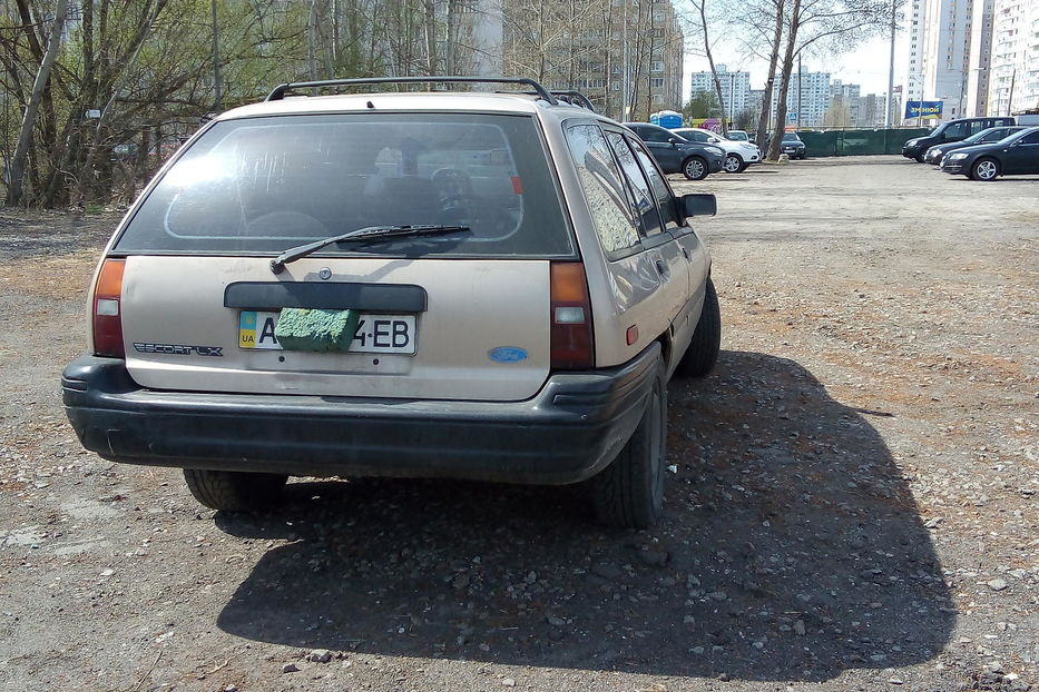 Продам Ford Escort США  1992 года в Киеве