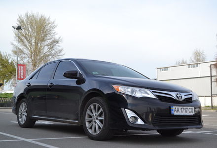 Продам Toyota Camry XLE 2013 года в Киеве
