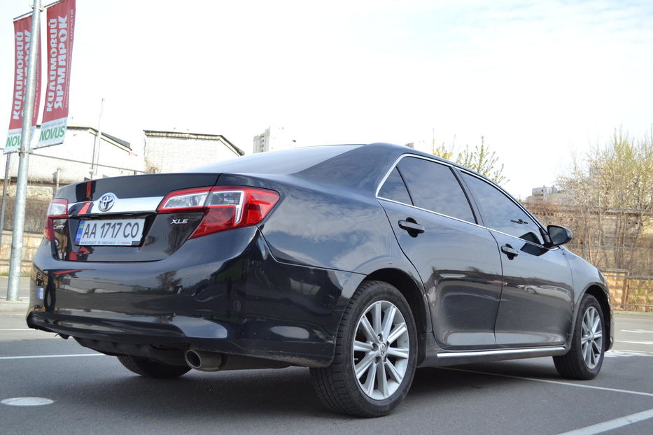 Продам Toyota Camry XLE 2013 года в Киеве