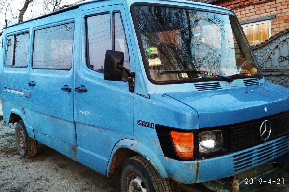 Продам Mercedes-Benz 207 пасс. 1987 года в г. Никополь, Днепропетровская область