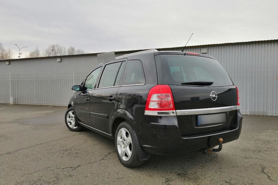 Продам Opel Zafira B 2008 года в Киеве