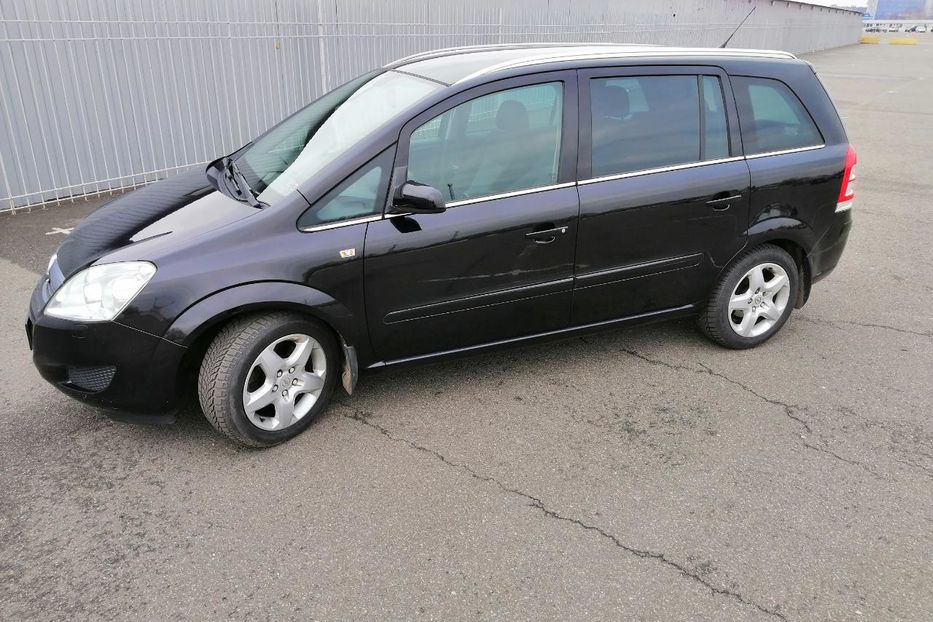 Продам Opel Zafira B 2008 года в Киеве