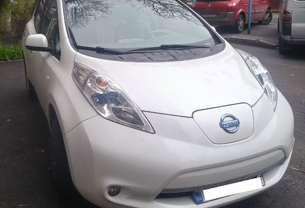 Продам Nissan Leaf SV 2013 года в Киеве