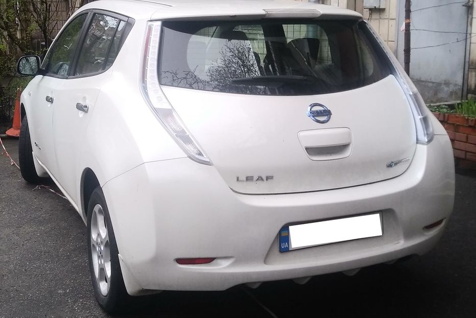 Продам Nissan Leaf SV 2013 года в Киеве