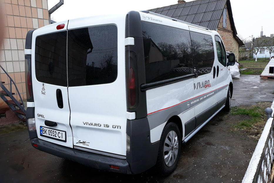 Продам Opel Vivaro пасс. LONG 6-ка 2003 года в Ровно