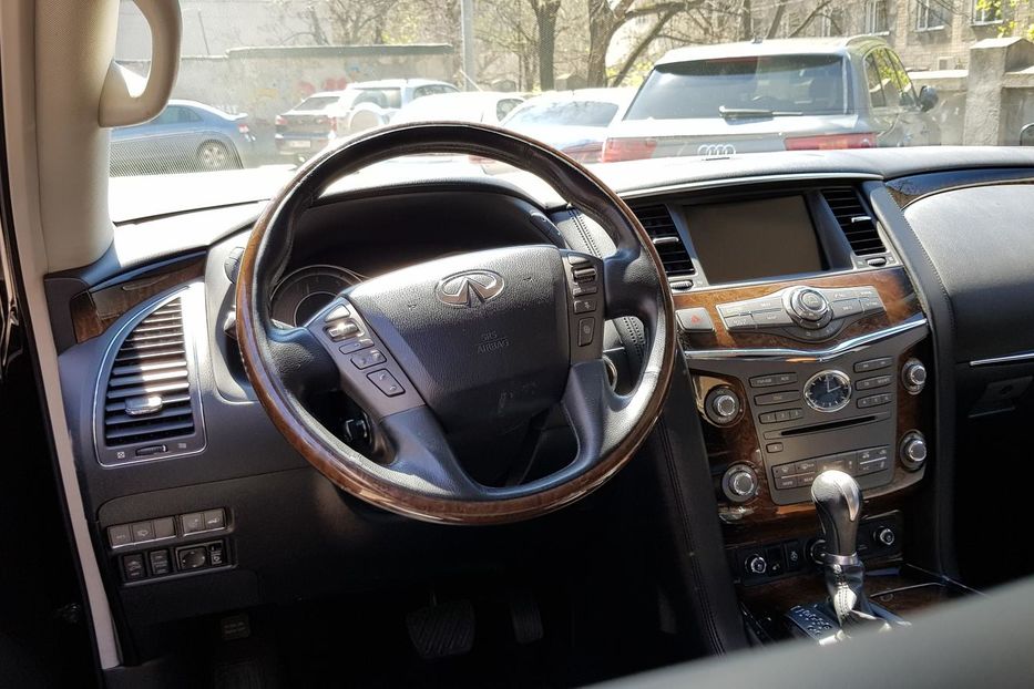 Продам Infiniti QX56 2011 года в Одессе