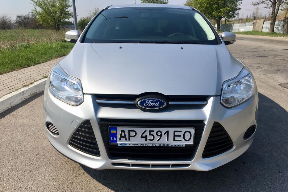 Продам Ford Focus Официал  2013 года в Киеве