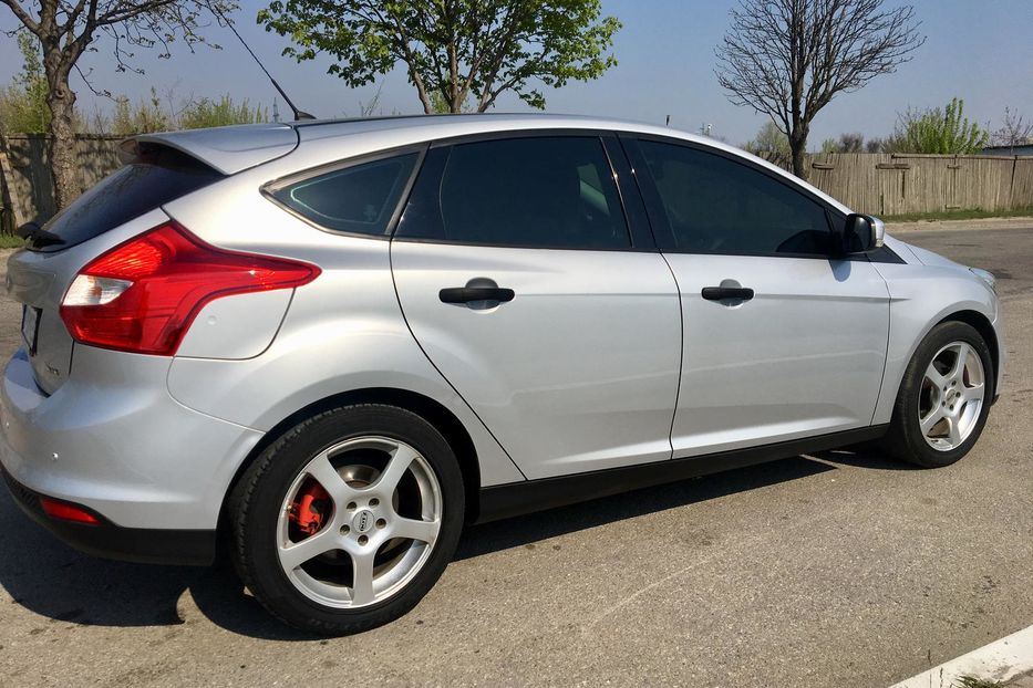 Продам Ford Focus Официал  2013 года в Киеве