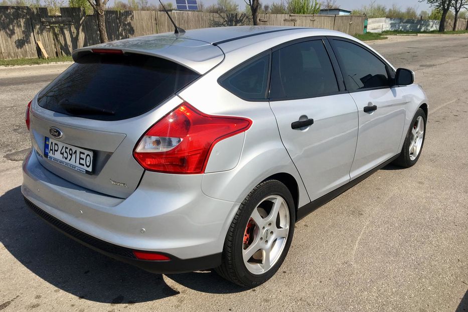 Продам Ford Focus Официал  2013 года в Киеве