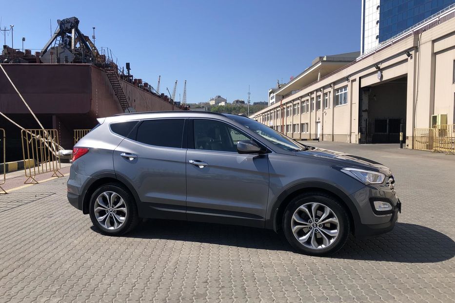 Продам Hyundai Santa FE TOP NAVI + PANORAMA 2015 года в Одессе