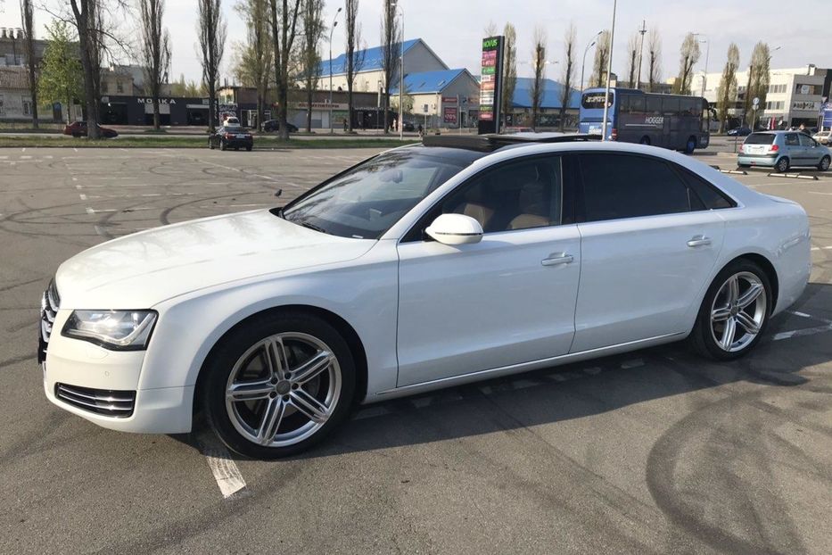 Продам Audi A8 Long 2013 года в Киеве