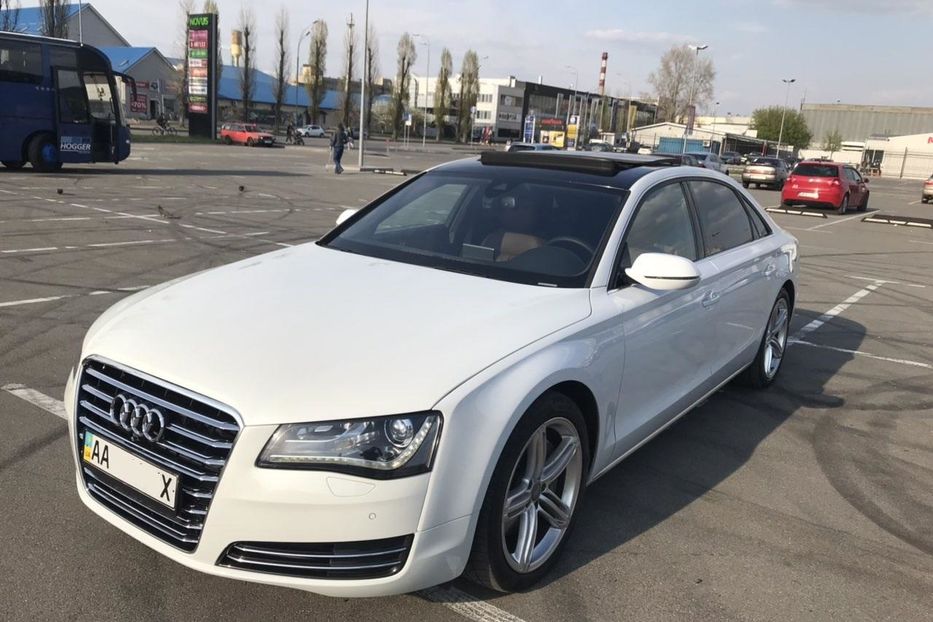 Продам Audi A8 Long 2013 года в Киеве