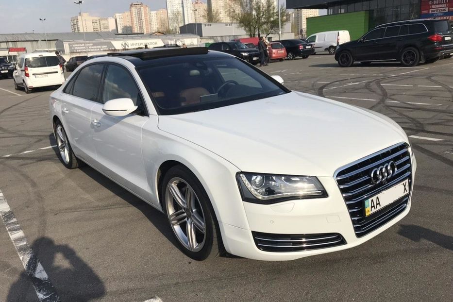 Продам Audi A8 Long 2013 года в Киеве