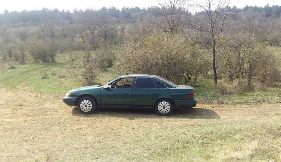 Продам Ford Taurus GL 1995 года в Одессе