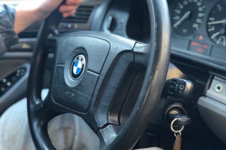 Продам BMW 525 1999 года в Днепре