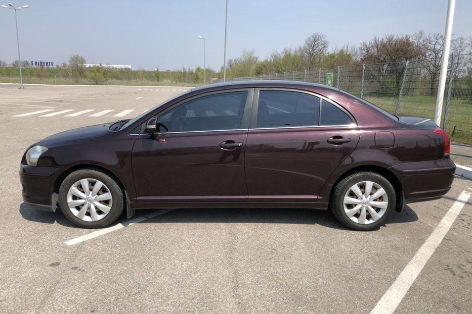 Продам Toyota Avensis 1.8 AT 2008 года в Днепре