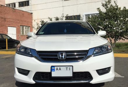 Продам Honda Accord EX 2013 года в Киеве