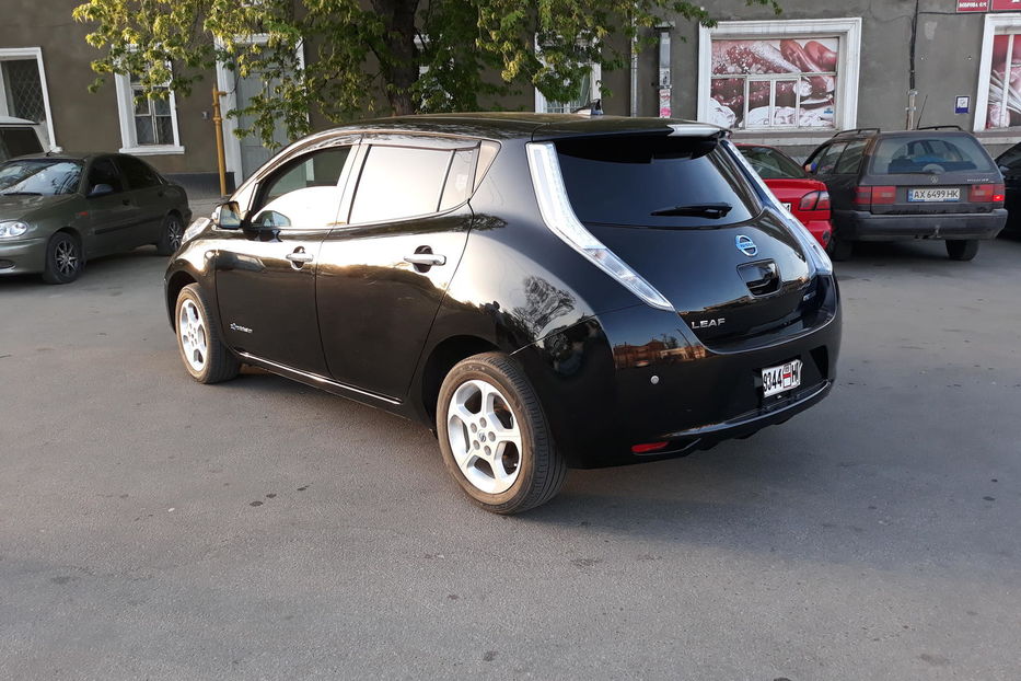 Продам Nissan Leaf 2012 года в Харькове